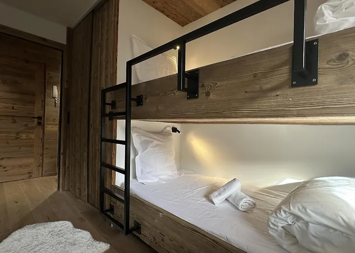 Stella Palais Garage Megève