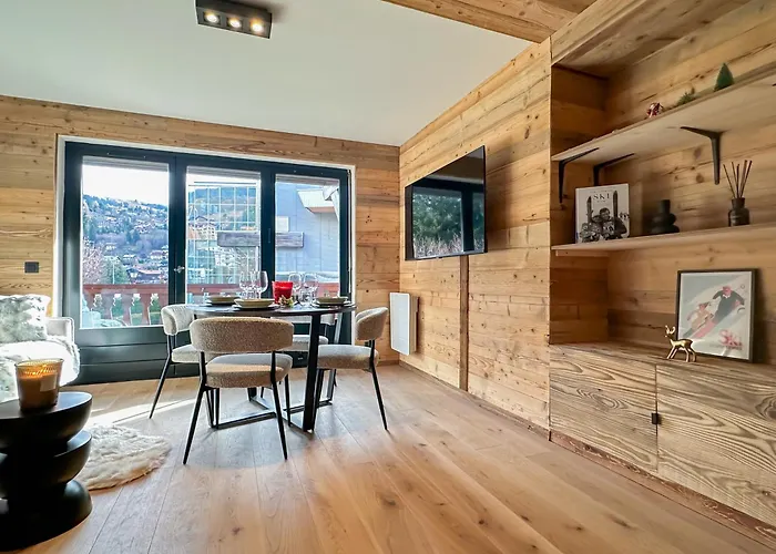 Stella Palais Garage Lejlighed